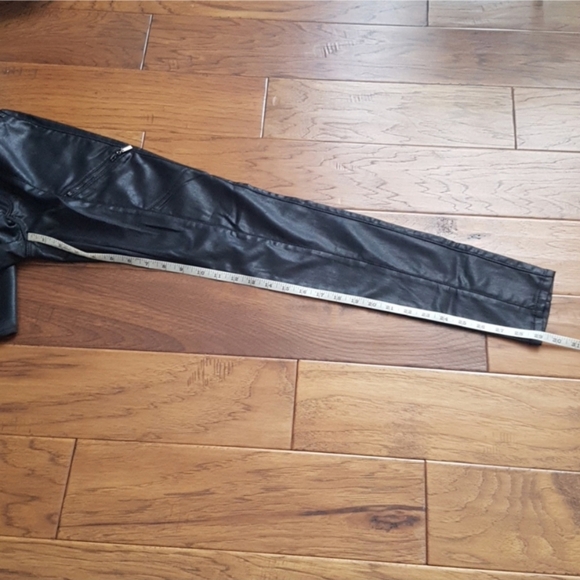NWT White House Black Market Black Coated Skinny Jeans Size 4R - Picture 6 of 11